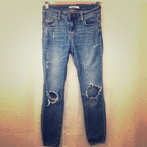 Cello distressed skinny jean size 3